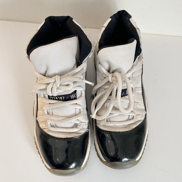 Nike Air Jordan Retro 11 Concord Youth Shoes Black White - Picture 2 of 10